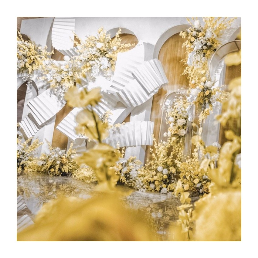 Гофрокартон рулонный,декоративный 35см х 5м, оранжевый Гофрокартон рулонный,декоративный 35см х 5м, оранжевый